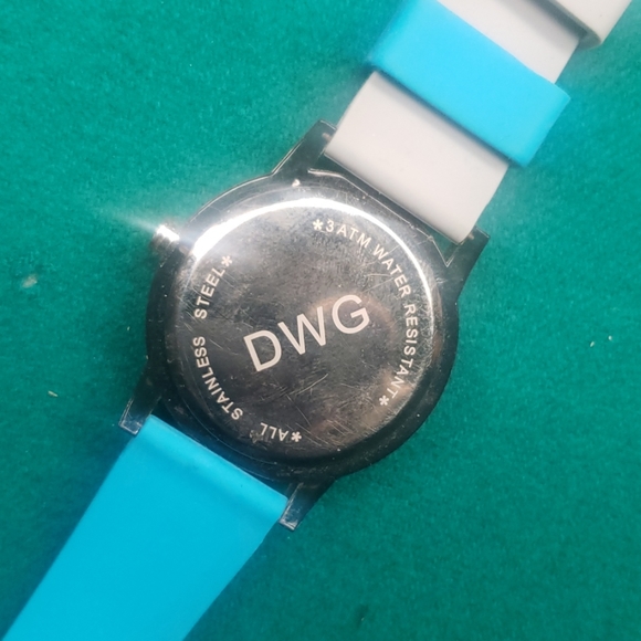 DWG watch with silicone bluegray wriststrap never - Picture 3 of 3